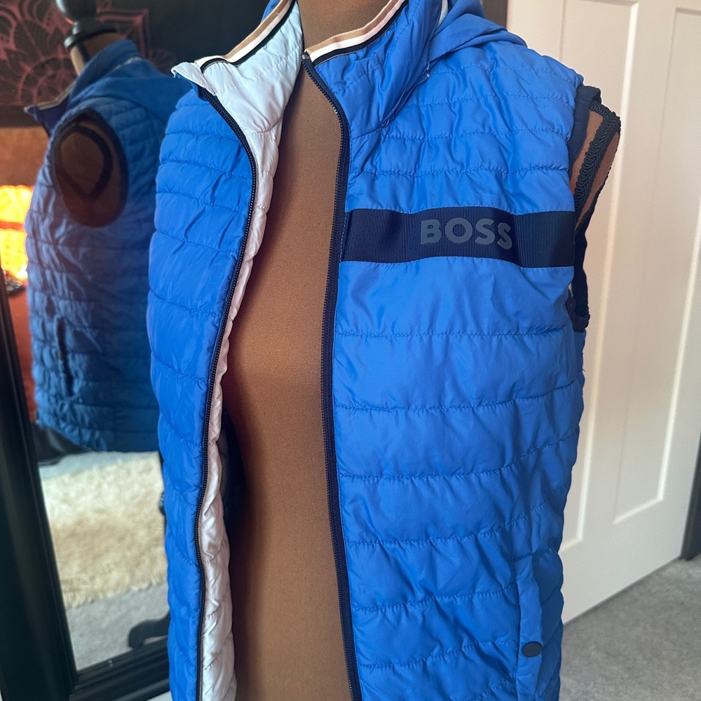 BOSS Quilted Puffer Vest in Blue and light blue REVERSIBLE 14-S youth -B